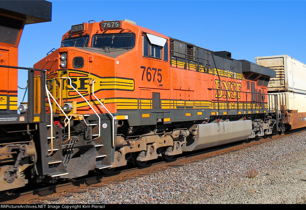 BNSF 7675